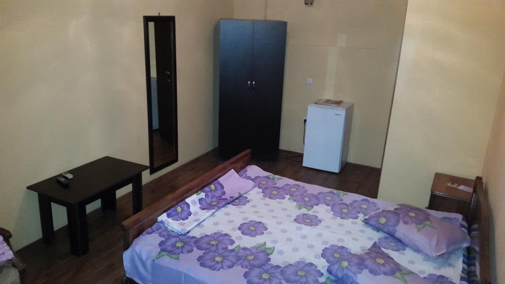Batumi Home Bilik gambar